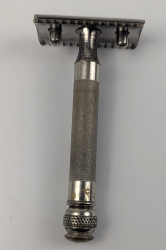 Vintage safety razor made - , in