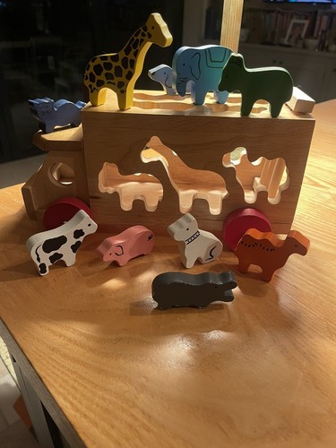 Wooden zoo truck complete with - truck,