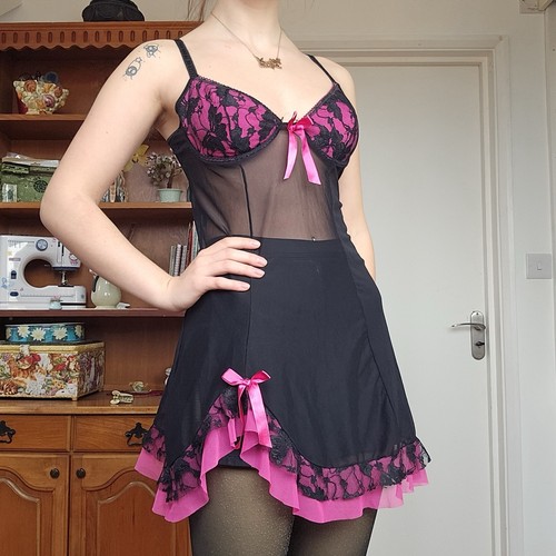 Black and hot pink mesh - black,