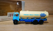 EFE Lord Rayleighs Farms A.E.C. Mammoth Milk Tanker Lorry - OO (1:76) model