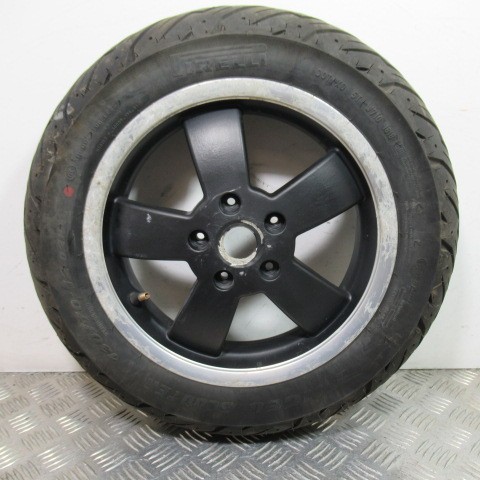 Rear wheel vespa - vespa, 2012