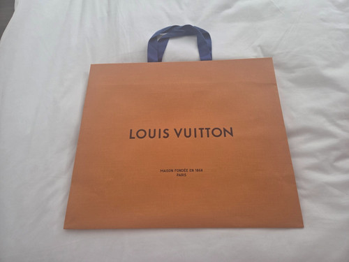 Louis vuitton store paper - ,