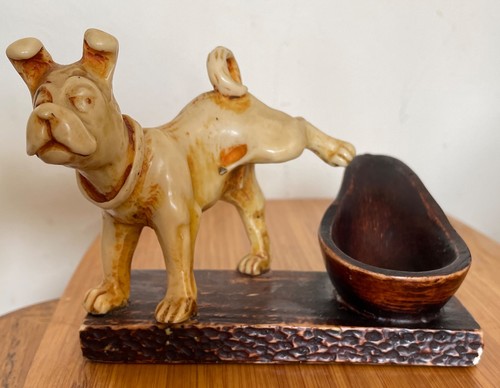 Comoy london peeing dog - -,