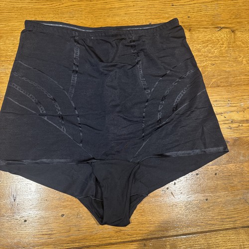 Black shapewear size 18 - m&s,