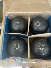 Set Of 4 Lawn Bowls 
