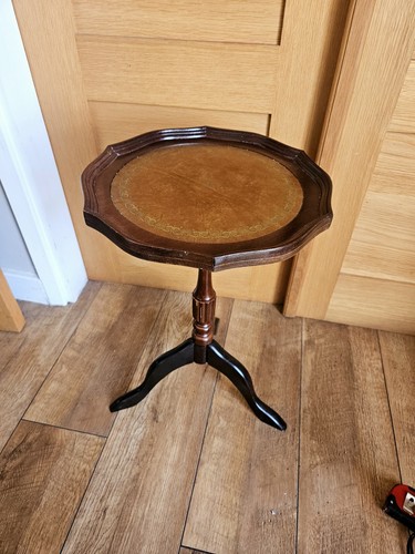 Vintage mahogany tone wood - mahogany,