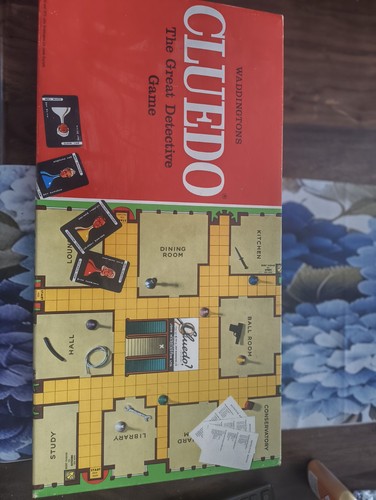 Waddingtons cluedo board - waddingtons, game