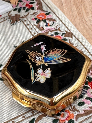 Vintage stratton butterfly - stratton,