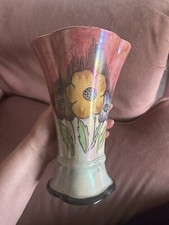 Beautiful Kensington Gloria KPB Ware England Vase