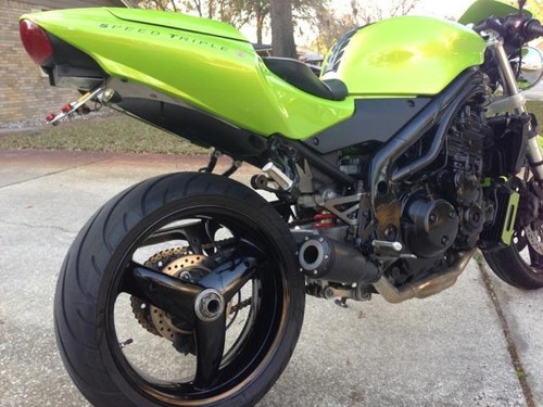 Triumph speed triple 955i - triumph,