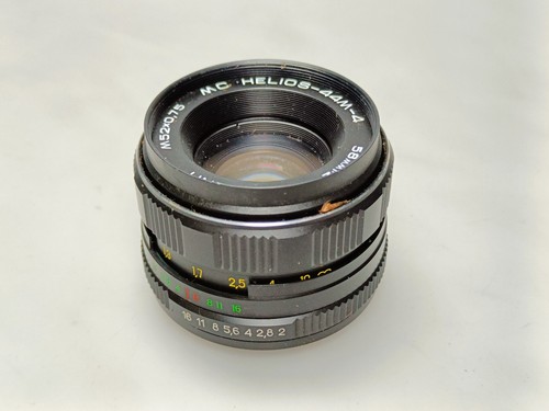 Helios 44m 58mm 2 - mc, f/2