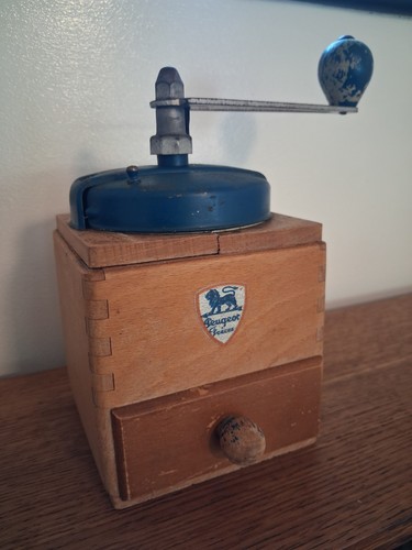 Vintage peugeot freres coffee - peugeot,