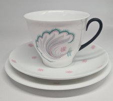 Shelley Stirling shape trio