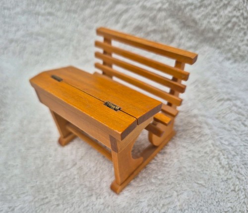 Scale dollhouse miniature - 1:12,