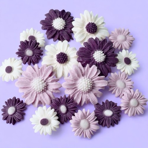 Edible fondant daisies flowers - edible,