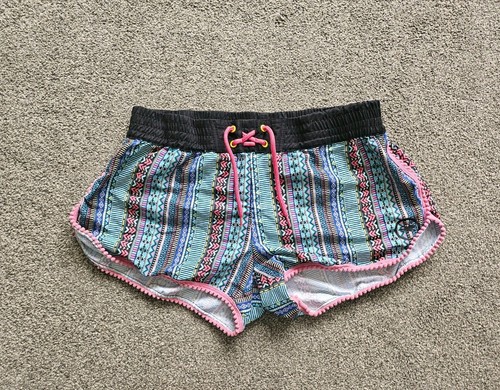 Hot tuna ladies size - 10, shorts