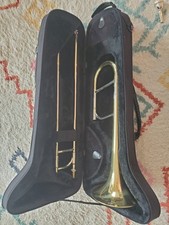 Elkhart vincent bach - bach, alto