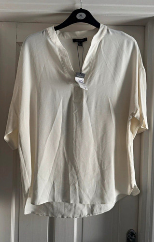 Primark white neck short - v-neck,