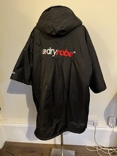 NEW Black DRYROBE Tri Series Advance Tech Edition  changing robe SMALL  