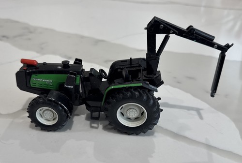 Britain farm diecast - 1:32,
