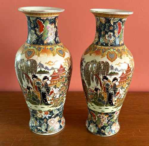 Pair vintage chinese satsuma - pair,