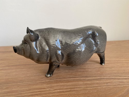 Royal doulton pig - royal,
