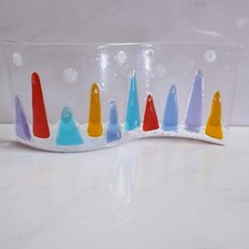 Freestanding Curved Fused