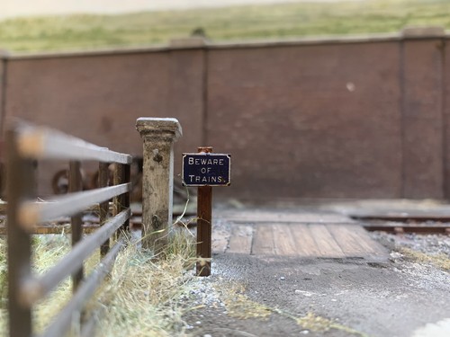 Gauge beware trains signs - gauge, of