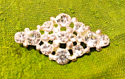 Diamond shaped diamnte - diamnte, brooch