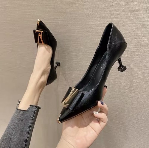 Women shoes the - the, definitive