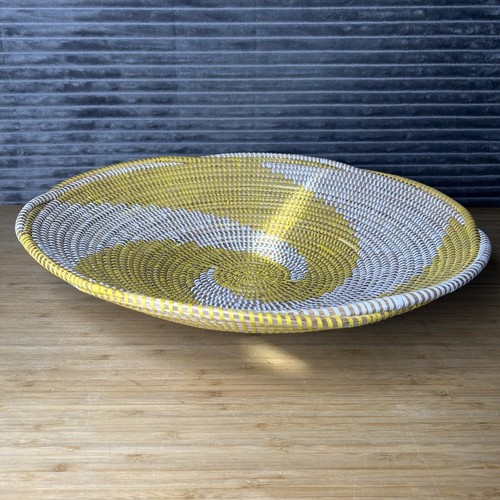 Yellow white swirl - swirl, pattern