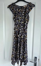 Billie & Blossom Petite Floral Dress – UK Size 8