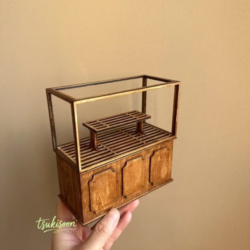 Cake display case dollhouse - cake,