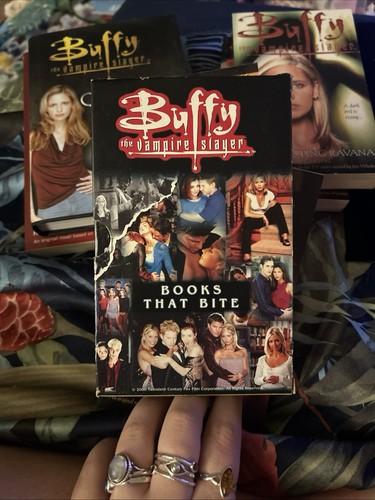 Job lot buffy the vampire - job,