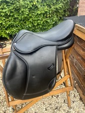 Easy Trek Treeless Saddle 17-5