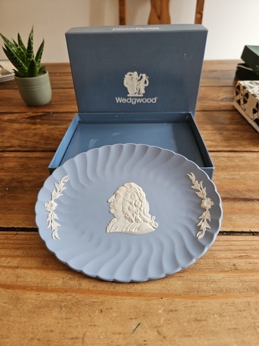Wedgwood blue jasperware - wedgwood,