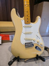 MINT Fender USA made American Vintage II 1957 Stratocaster with original case