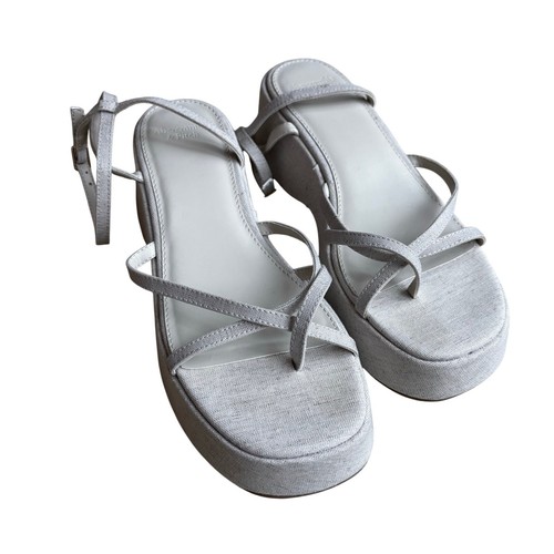 Abercrombie fitch platform - &,