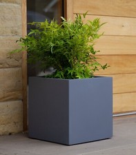 30cm Grey Smooth Urban Box