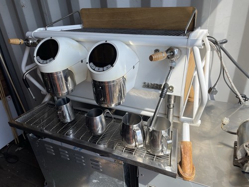 Sanremo café racer group - café,