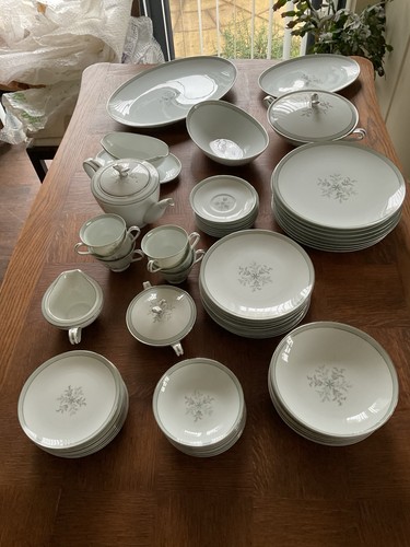 Lovely noritake dinner - lovely,