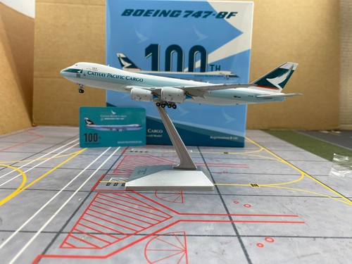 Wings 400 cathay pacific - yy,