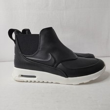 NEW Women's Size 7 Nike Air