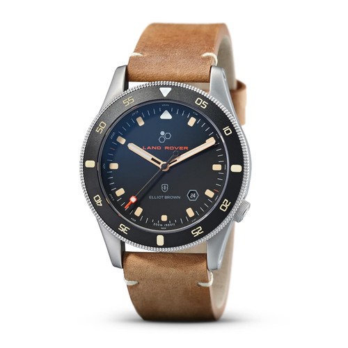 Elliot brown land - land, rover
