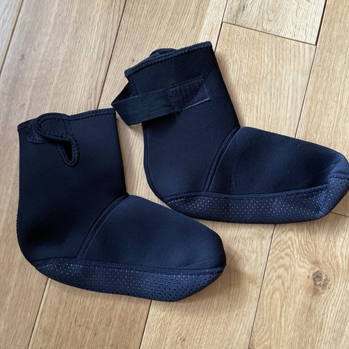 Neoprene wetsuit socks size - neoprene,