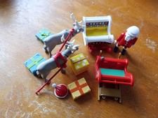 VINTAGE PLAYMOBIL CHRISTMAS SET - FIGURE - SLEIGHS - REINDEERS- PRESENTS