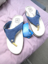 Womens Fly Flot Sandals In