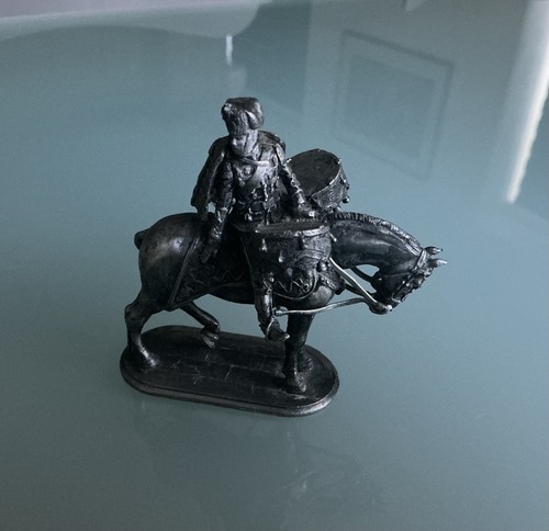 Lead toy soldier - soldier, horseback