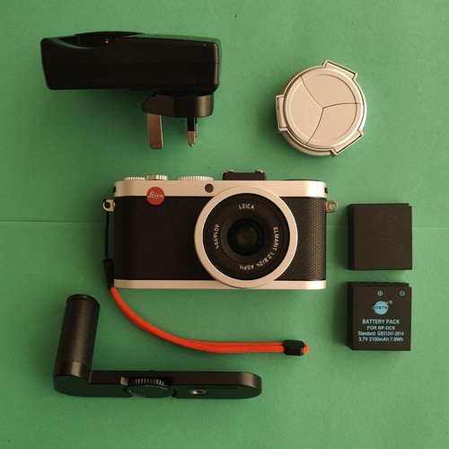 Leica digital camera - leica, with