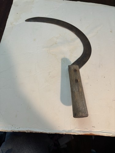 Wood handle grass cutting - wood,